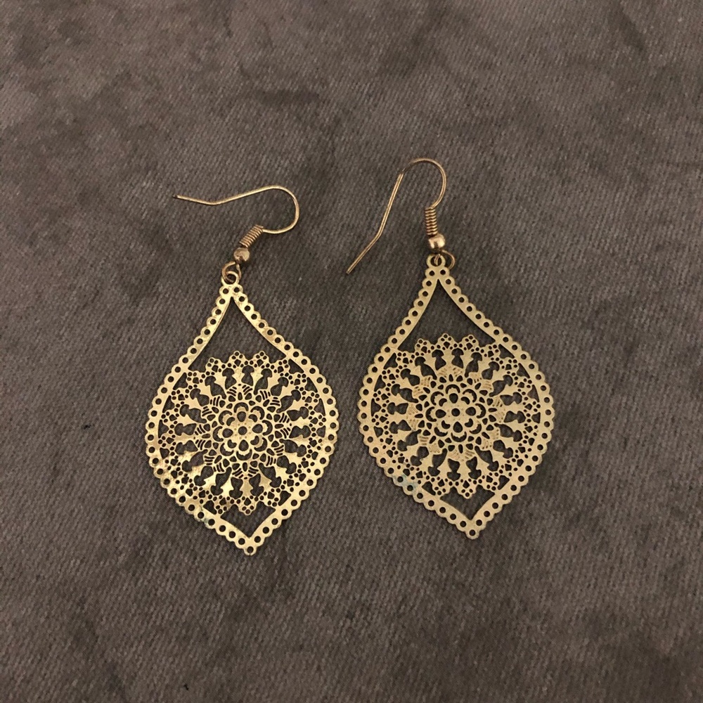 Gold earrings